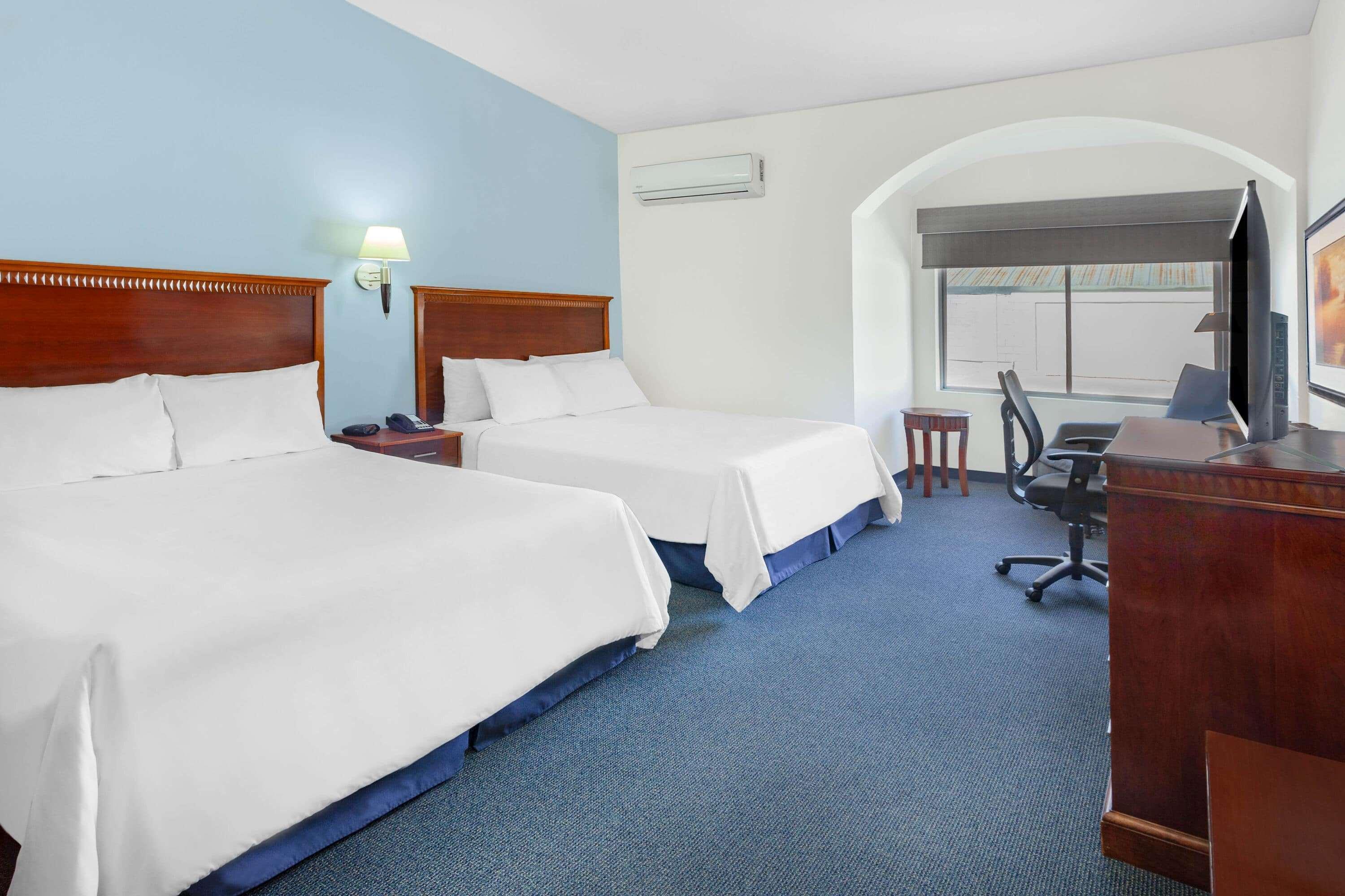 Days Inn By Wyndham Piedras Negras Exterior photo