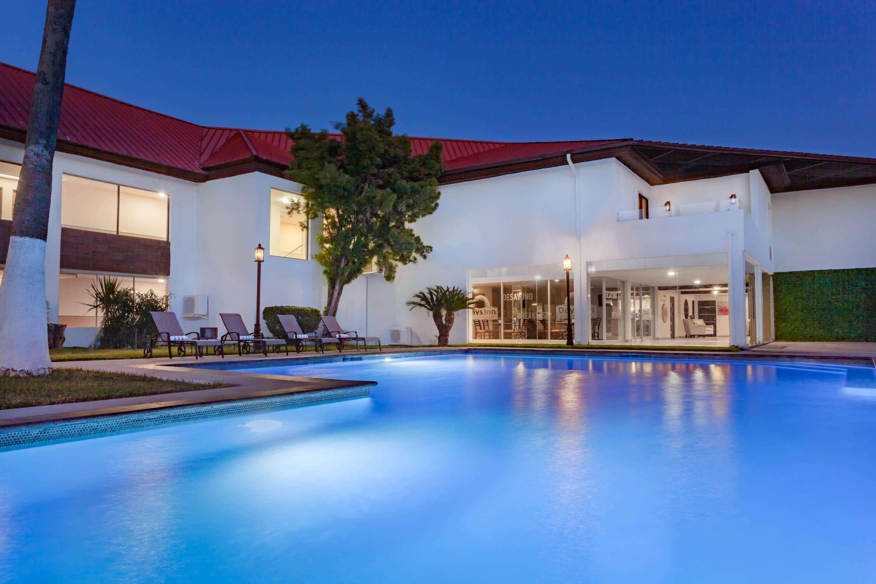 Days Inn By Wyndham Piedras Negras Exterior photo